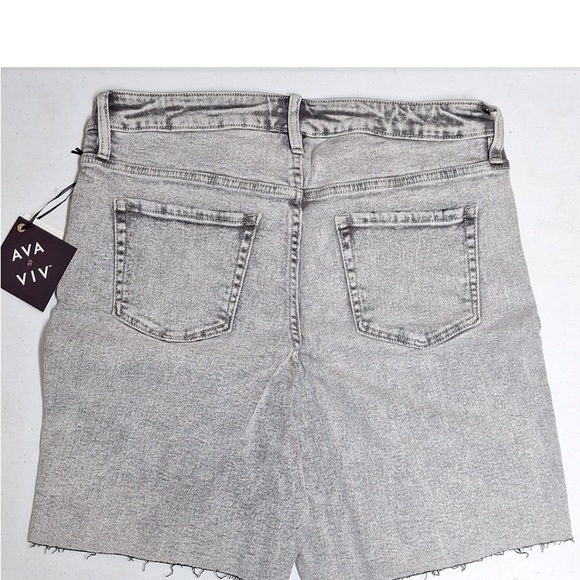NEW! Plus Size High-Rise Stretch Denim Jean Shorts, Ava & Viv - Gray Acid Wash - Picture 6 of 8